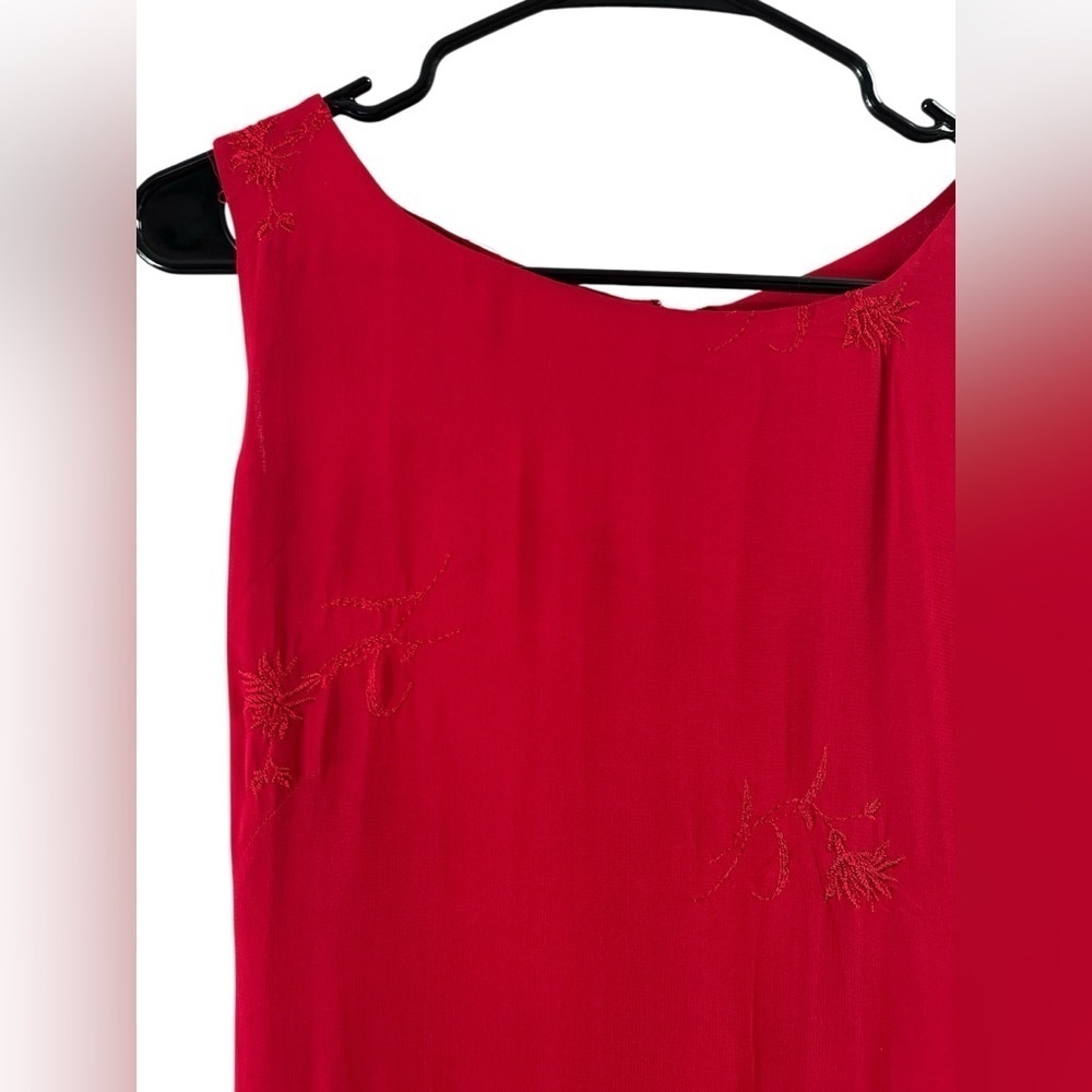 Vintage red formal floral embroidered dress - Picture 2 of 7